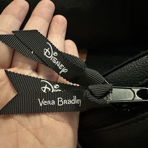 Disney Vera Bradley Snow White Cosmetic Case Retired - Picture 7 of 7